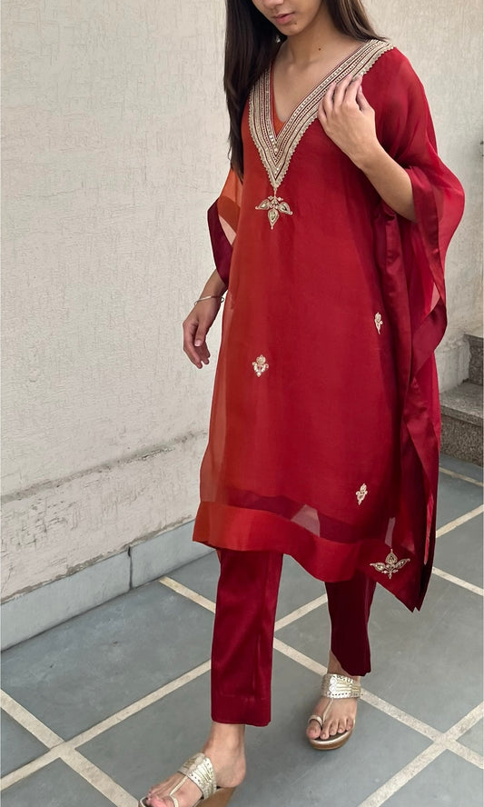 RUBY RED AND RUST ORGANZA KAFTAN