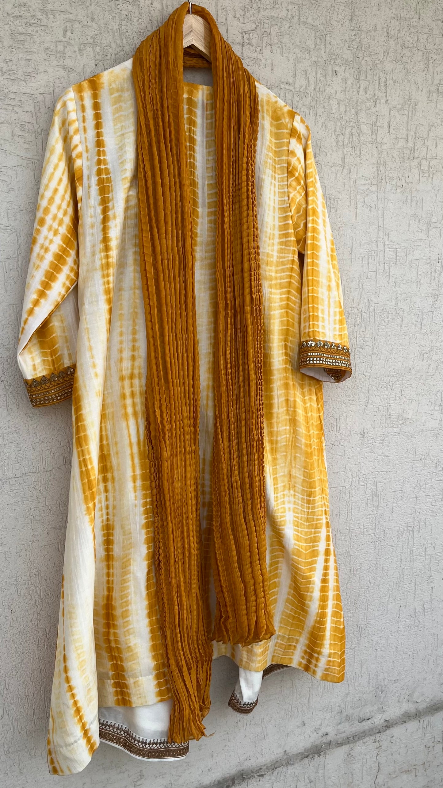 MUSTARD AND OFF WHITE KURTA, PANTS AND DUPATTA SET