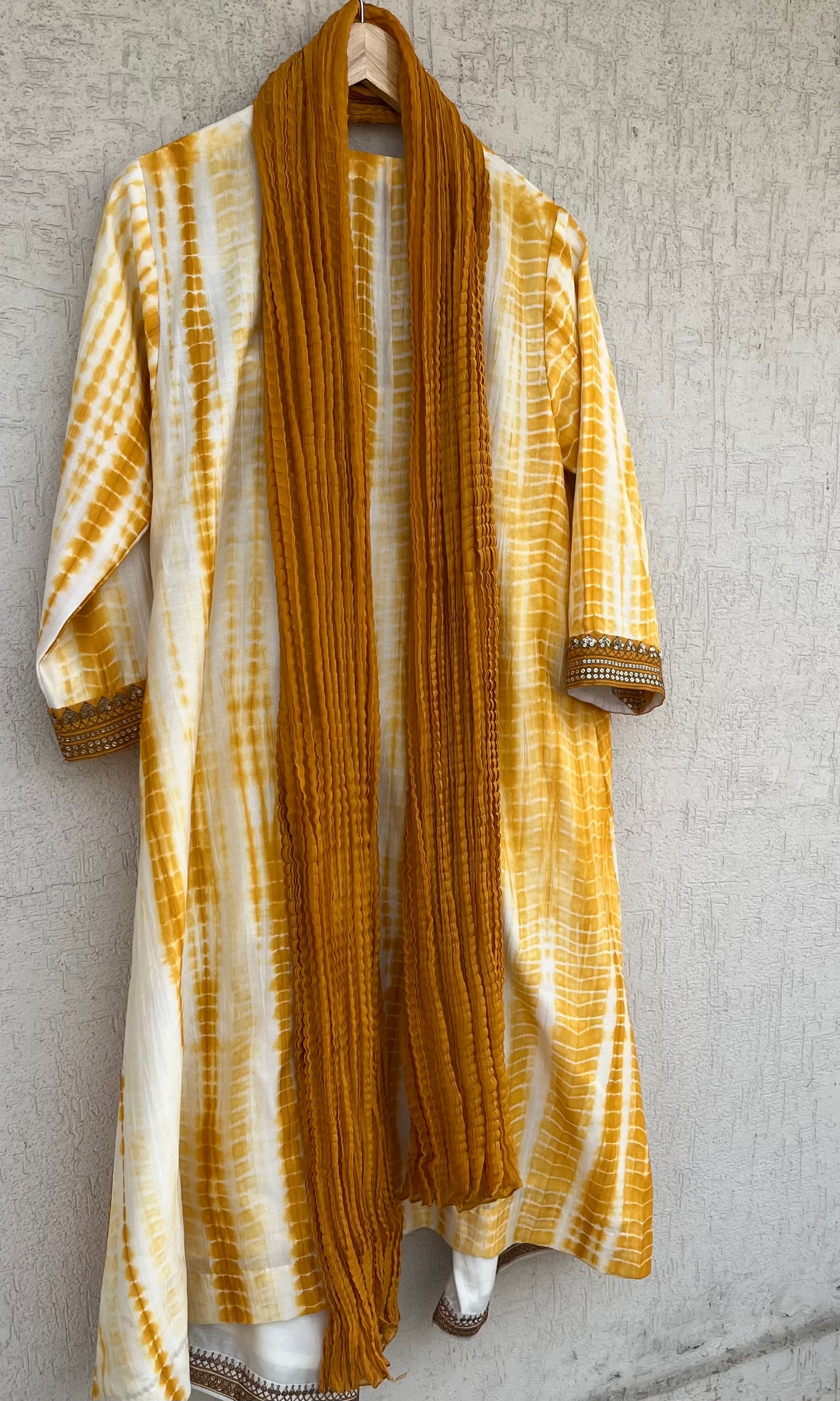 MUSTARD AND OFF WHITE KURTA, PANTS AND DUPATTA SET