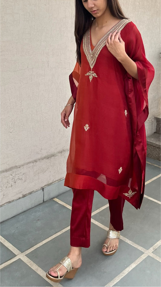 RUBY RED AND RUST ORGANZA KAFTAN