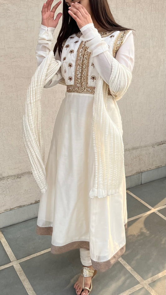OFF-WHITE KURTA SET