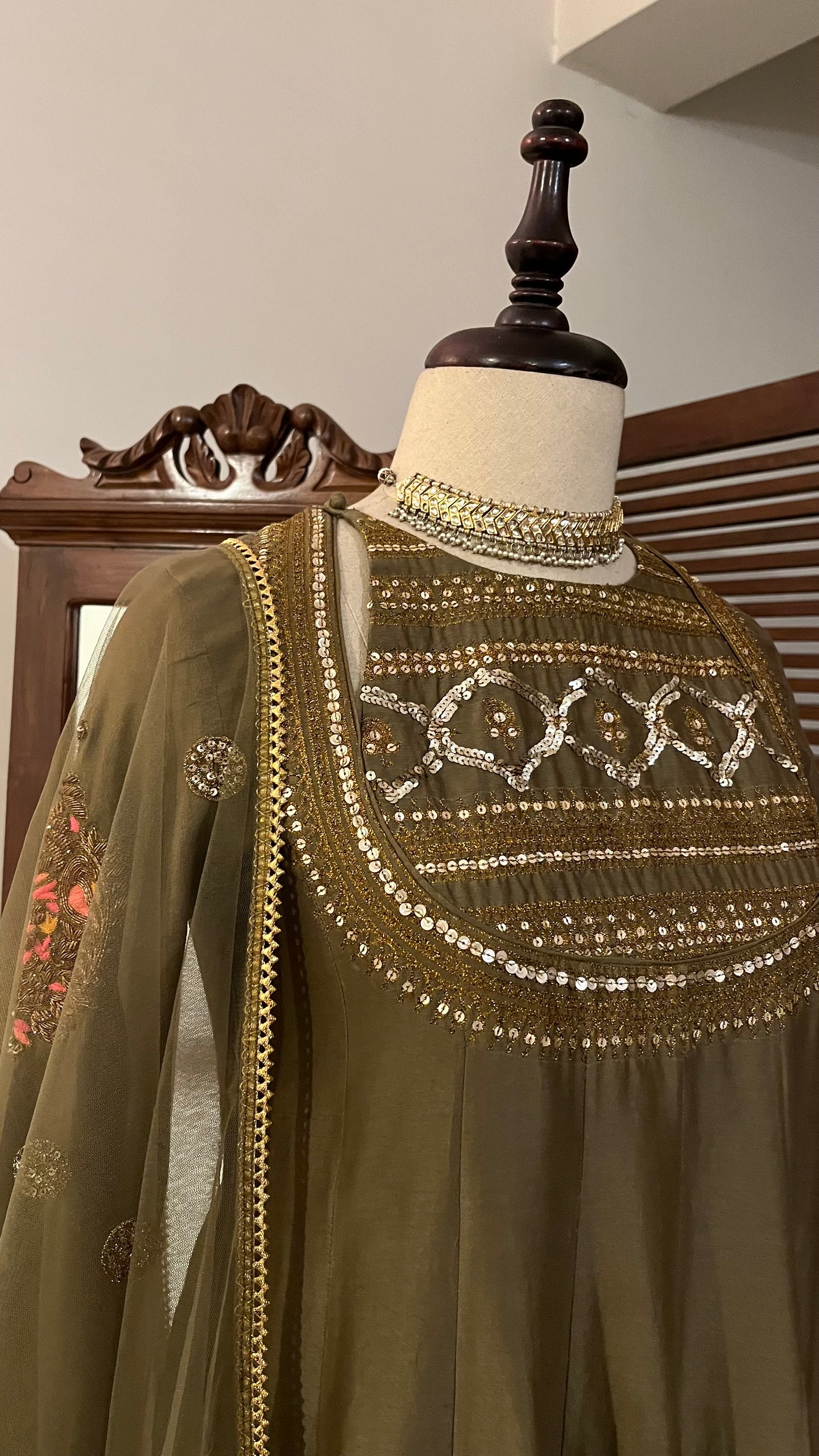 OLIVE KALIDAAR KURTA CHURIDAAR DUPATTA SET