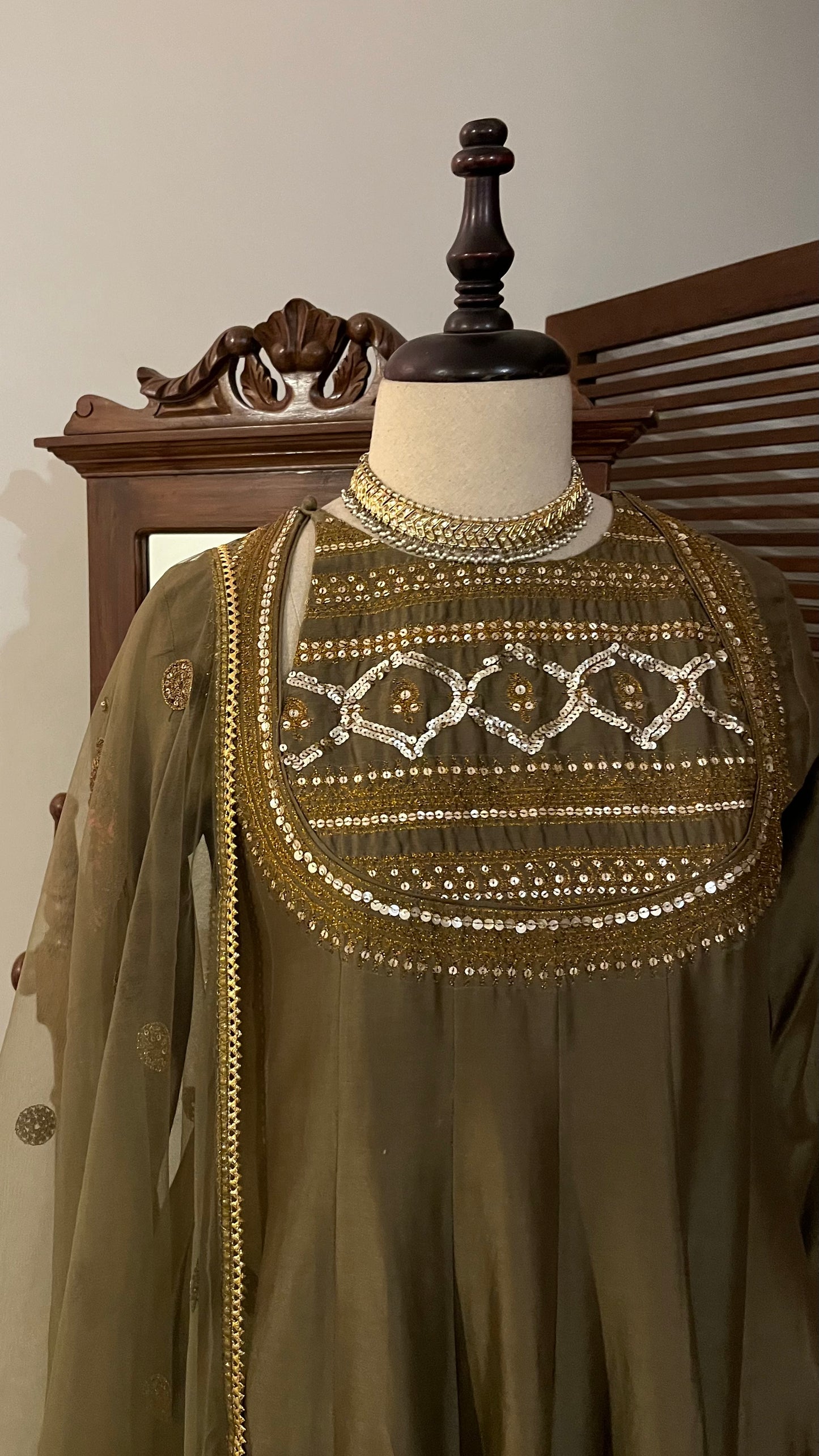 OLIVE KALIDAAR KURTA CHURIDAAR DUPATTA SET