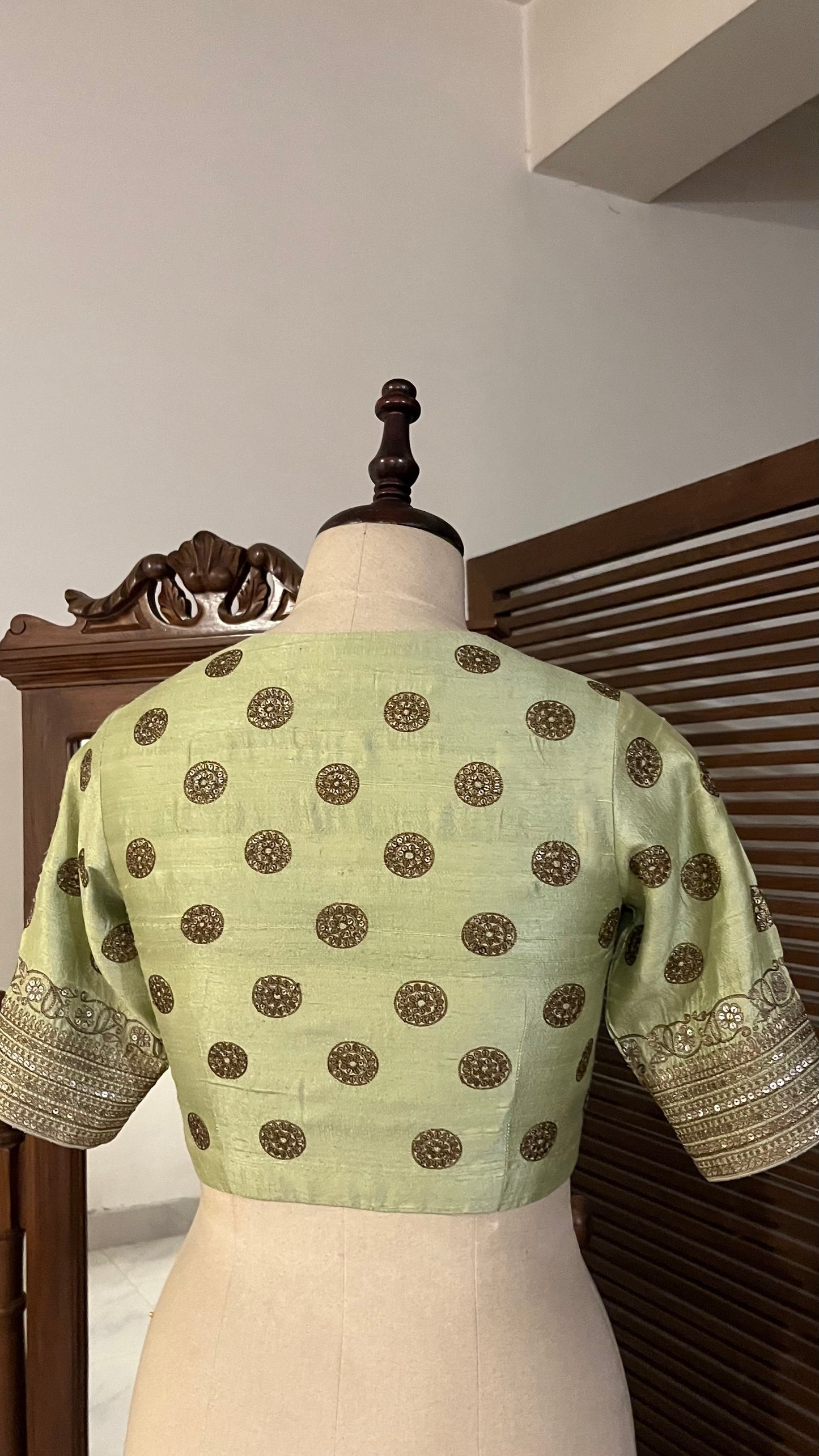 PISTACHIO GREEN BLOUSE