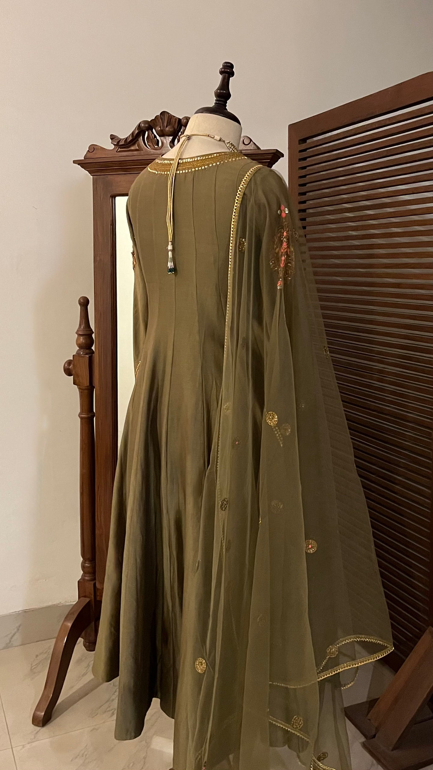 OLIVE KALIDAAR KURTA CHURIDAAR DUPATTA SET