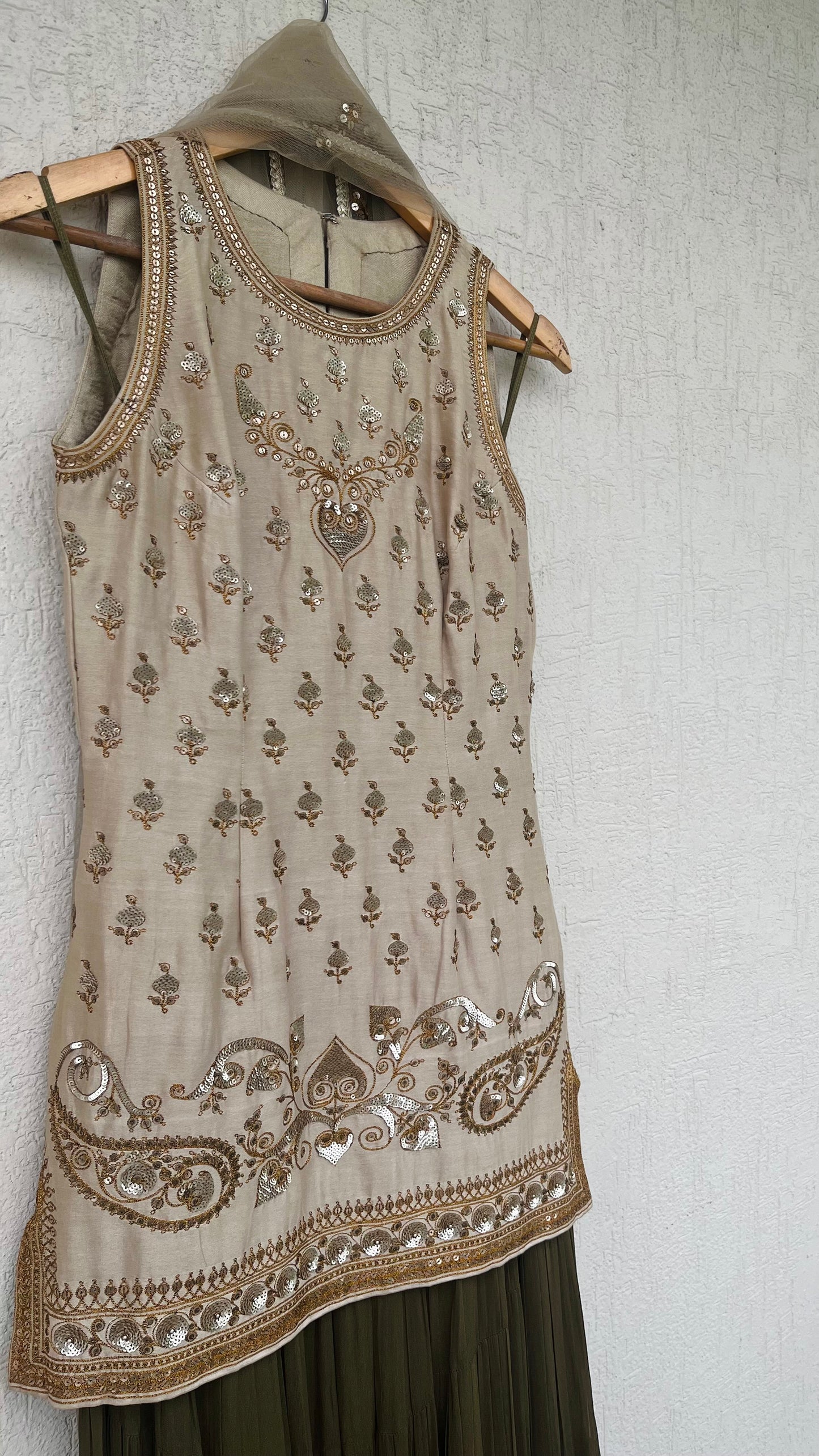 CHAMPAGNE KURTA GHARARA AND DUPATTA SET