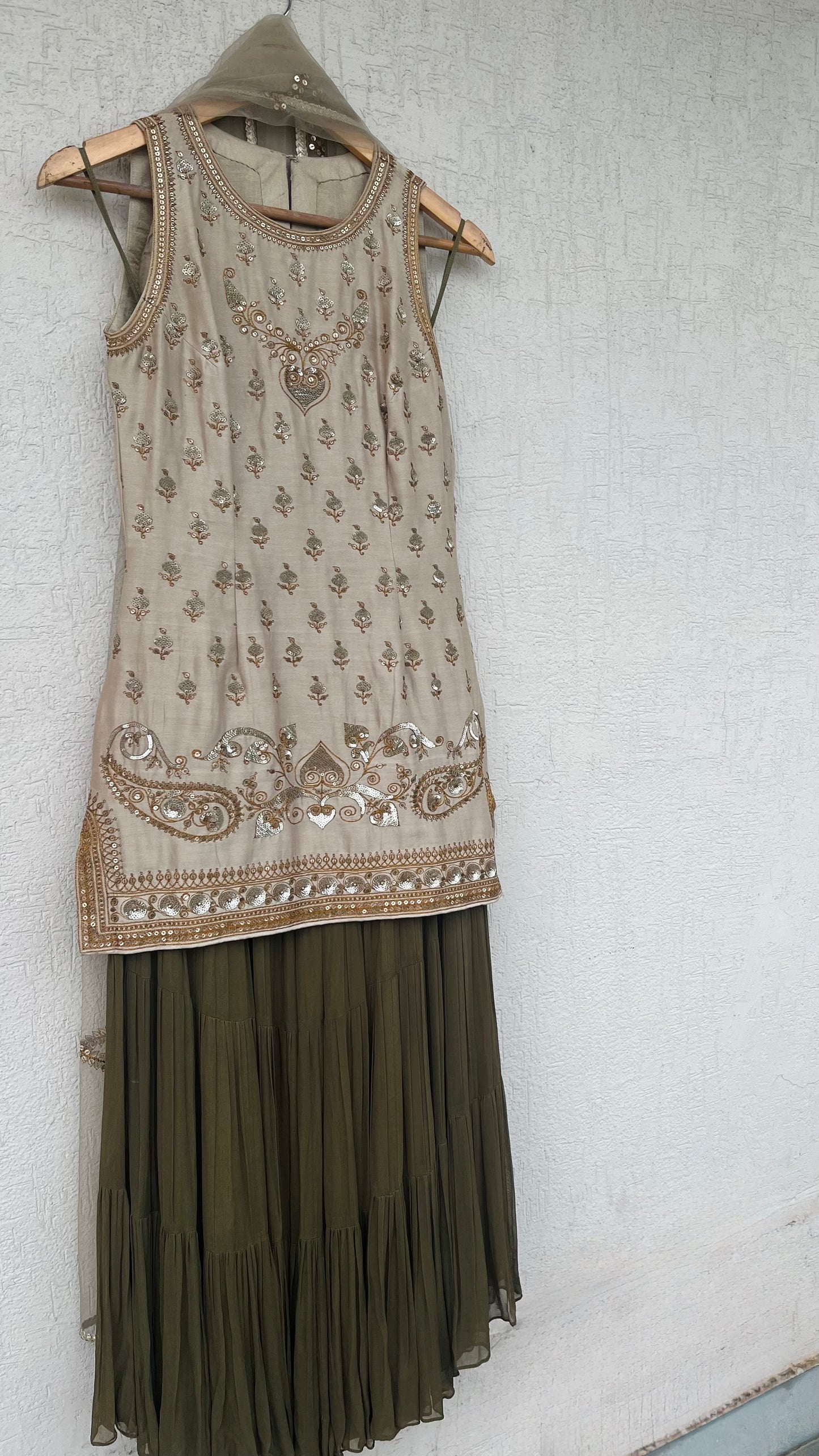 CHAMPAGNE KURTA GHARARA AND DUPATTA SET