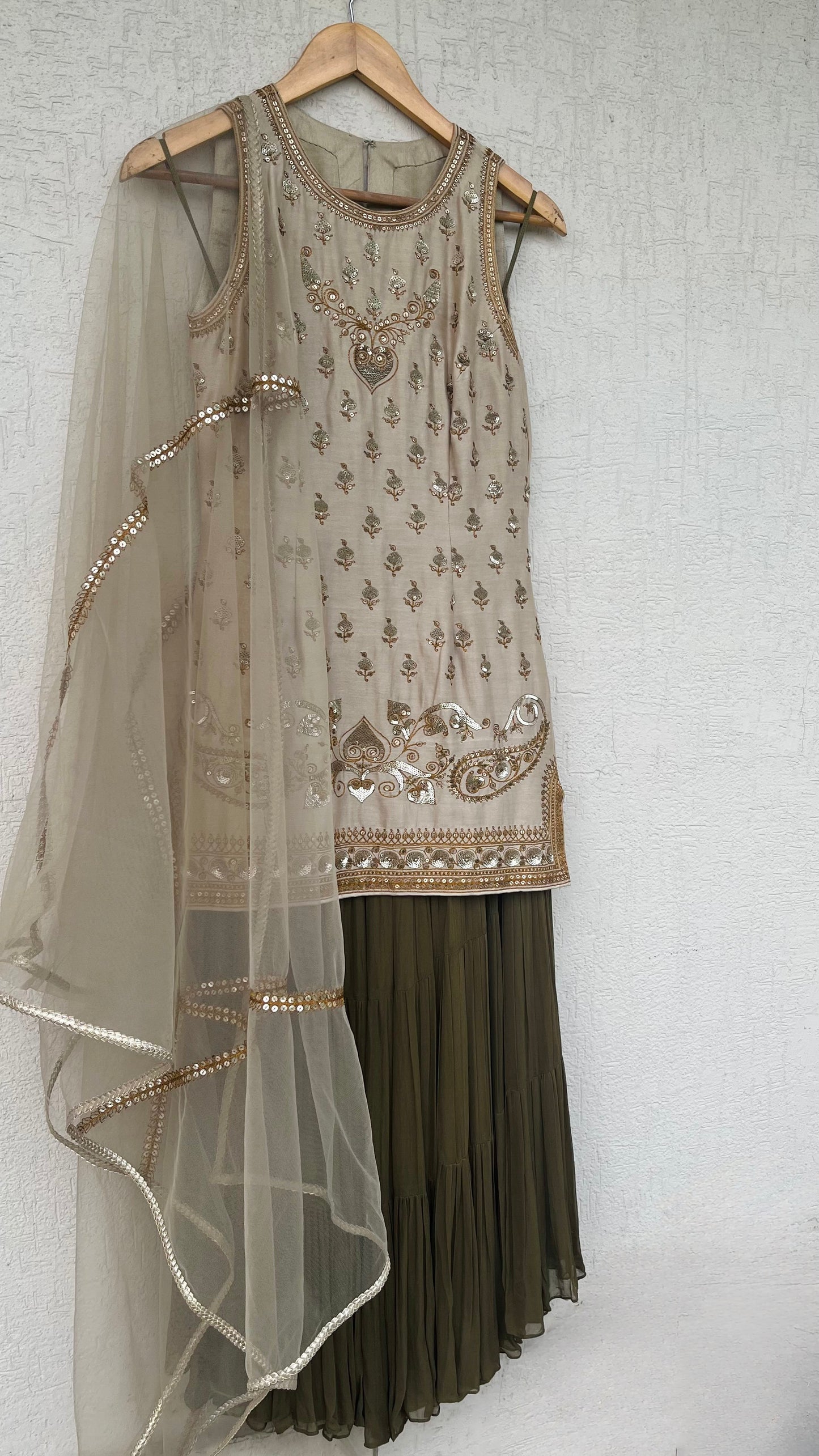 CHAMPAGNE KURTA GHARARA AND DUPATTA SET